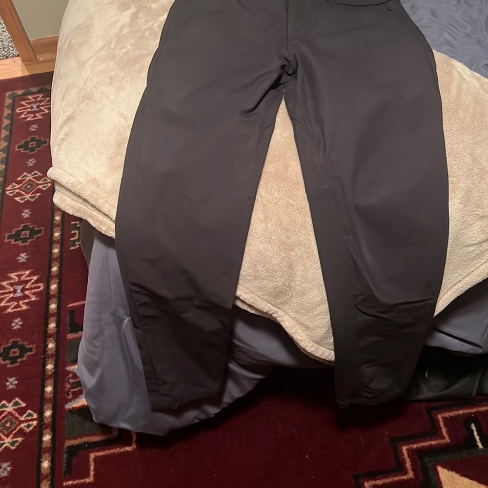 Lulu lemon slim dress tech pant.  Great for golf.